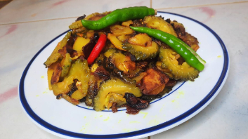 করলা ভাজি (২৮০মি.লি. বক্স)